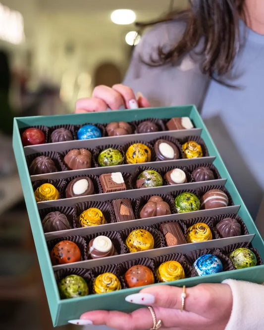 Handmade Gourmet Chocolate Gift Box – Artistic Assorted Truffles | Unique Gift for Mother’s Day, Birthday, Valentine’s Day